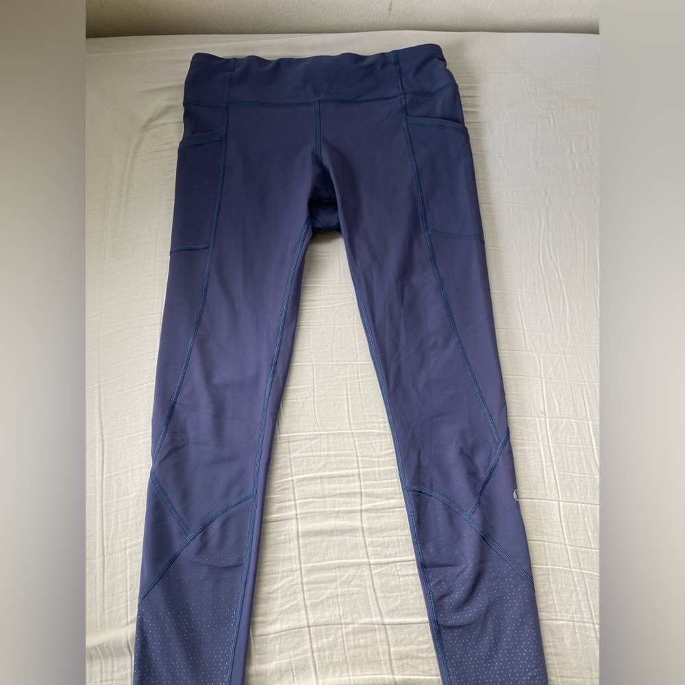 lululemon leggings, purple, size 7, no tag, good condition, back pocket